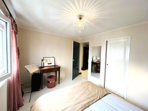 Villas Maison 5 pieces 6 personnes, plage et port de Larmor a proximite - wifi - YSATIS : photos des chambres