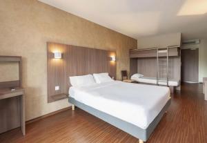 Hotels B&B HOTEL Saint Jean de Luz : photos des chambres