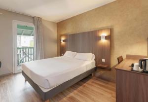 Hotels B&B HOTEL Saint Jean de Luz : photos des chambres
