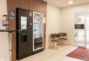 Hotels B&B HOTEL Saint Jean de Luz : photos des chambres