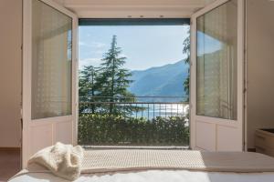 The Secret Lake View by RentComo