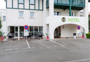 Hotels B&B HOTEL Saint Jean de Luz : photos des chambres