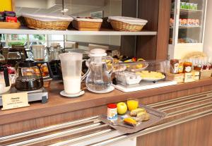 Hotels B&B HOTEL Saint Jean de Luz : photos des chambres