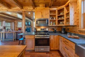 Cubs Den by Carolina Mornings