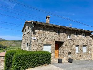 Apartamentos Pico Almanzor