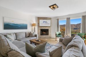 Hillside Hideaway by Carolina Mornings