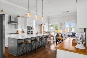 30A Pet Friendly Beach House - 33 Sunset by Panhandle Getaways