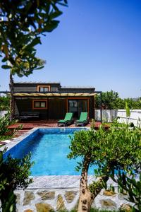 SB GREEN GARDEN