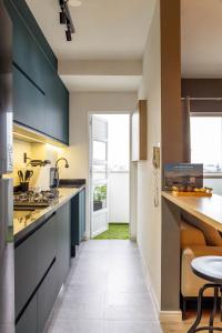 Perto de tudo em Itajaí apê com varanda e 2 vagas