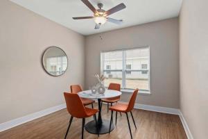 Modern 16BR 16BA Condos w Garage and Patio