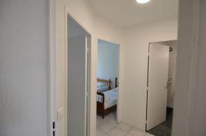 Appartements PLEIN CIEL - Appartement 5 personnes avec piscine sur la Corniche Fleurie a Nice : photos des chambres