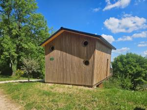 Chalets Cabanes du Domaine des Fees : photos des chambres