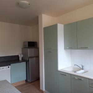 B&B / Chambres d'hotes La Maison Saint-Martin : Appartement 2 Chambres - Vue sur Jardin