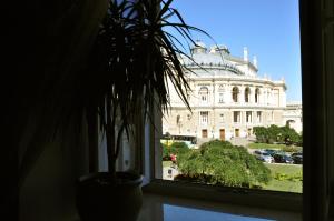 Odessa Apartments Cherkasets