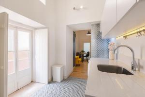 The Nest of Carrião Street