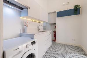 The Nest of Carrião Street