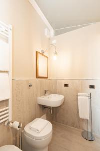 Double Room with Private External Bathroom