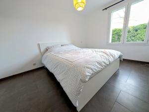 Maisons de vacances Villa 7 chambres, piscine et jardins prives, pas de voisins : photos des chambres