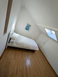 Maisons de vacances Villa 7 chambres, piscine et jardins prives, pas de voisins : photos des chambres