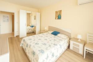 La Mer Sea View & Beachfront Apartment