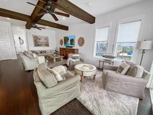 Avalon by the Sea - Coastal Joe Vacation Rentals