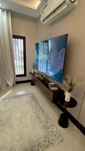 استديو هادئ باطلالة وسرير ماستر