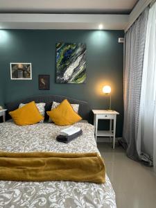 2 rooms condo in city center