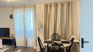 Residence Leon Blum - Appartements design - Parking : photos des chambres
