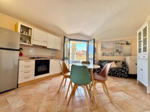 Skyline Apartment img4