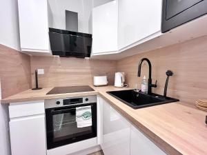 RF 121 Close to port 2 bedrooms 2 toilets