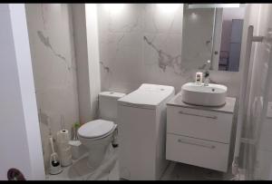 Joli petit pavillon climatisé 50 m de la mer