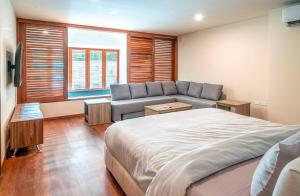 Luxury 3 Bedroom Condo - Infinity Pool - AWA Residences - Condo Anahuac 110