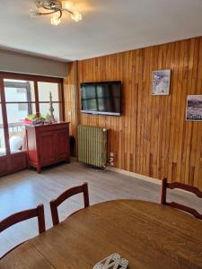 Appartement au pied des pistes avec vue sur la montagne