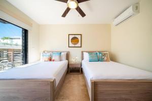 Modern Penthouse with 2 Br, Tub & Pool at Arenis Condos - 509