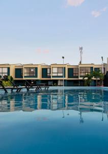 Casa PRIVADA en Condominio Campestre con Piscina, Jacuzzi, sauna y Gimnasio, cerca del Aeropuerto y el Parque del Café by Molca Travel