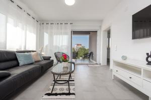 Apartment Laurel near the sea