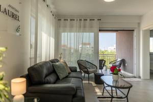 Apartment Laurel near the sea