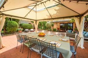 Villa Volpaia by Mmega