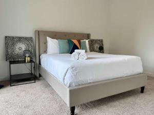 Accessible & Spacious 1B1B condo ATL 542Blvd102