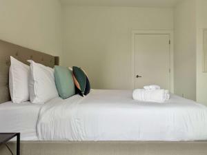 Accessible & Spacious 1B1B condo ATL 542Blvd102