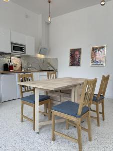 Oaza Resetu Parking przy drzwiach Game Zone