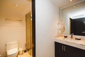 Luxury Complex - Infinity Pool and Private Beach Club - At The Elements Condos 108