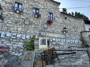 Old town Guesthouse Guri