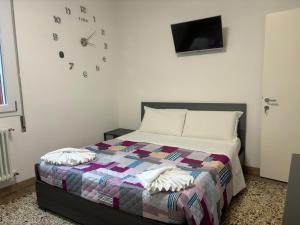 Venice Station Guest House