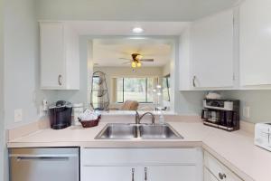 Inverness Village 942