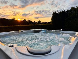 Pyramida pod Lysou s vířivkou