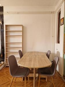 Synagogue view apartment