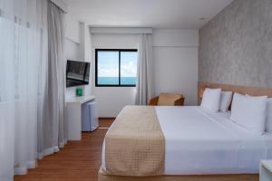 Palms Ponta Verde by Tropicalis