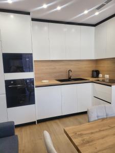 Ademi Luxury Apartments Ionian Bay Residence