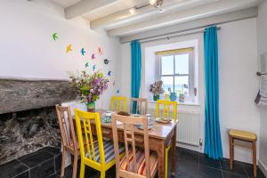 Stylish home from home with great views